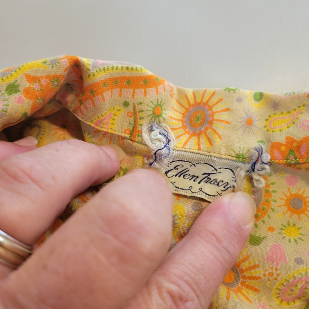 Vintage Ellen Tracy Paisley Floral Blouse Orange Yellow 3/4 Sleeve Tie Hem XXS - Picture 5 of 8